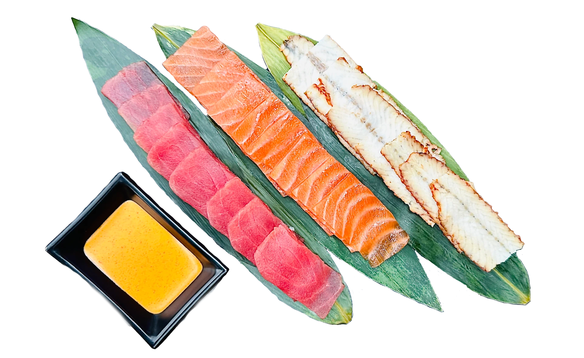 Сет Сашимі – ніжні скибочки лосося, тунця та інших морепродуктів, подані зі свіжими гарнірами.
